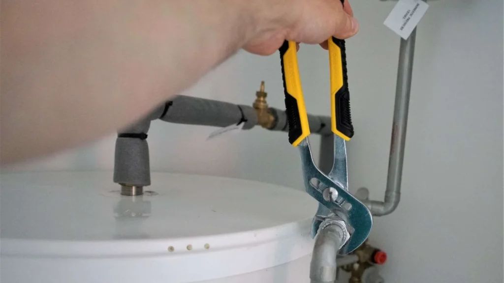 Solving Persistent Leaks Quickly with a Skilled plumber farmington hills