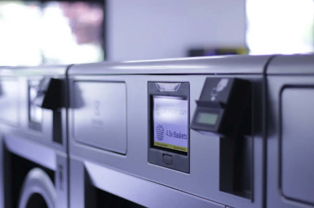 Modern Convenience Redefined: How a Laundry Company Can Simplify Your Week